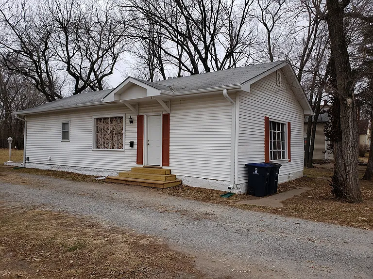 317 S Atchison St — Photo 1