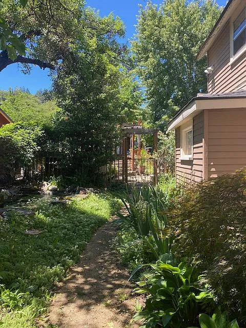 1 bed, 750 sqft, $1,600 — Photo 2
