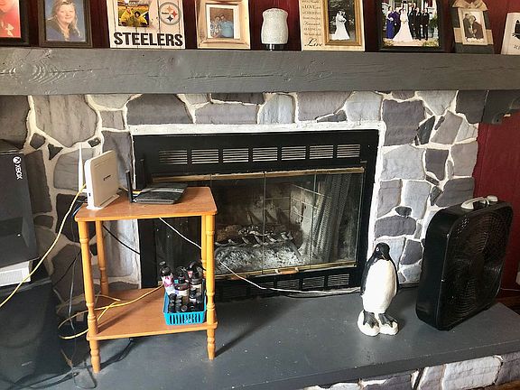 3rd image of 905 SE 5th St