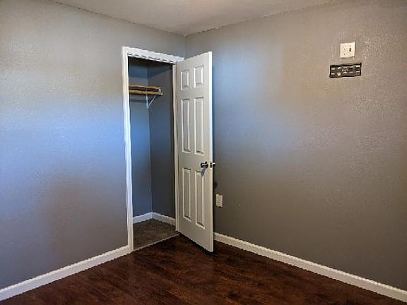 5th image of 1151 SE Main St