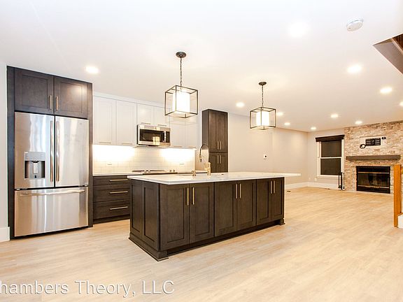 2nd image of 1001 19th St N Suite 1200