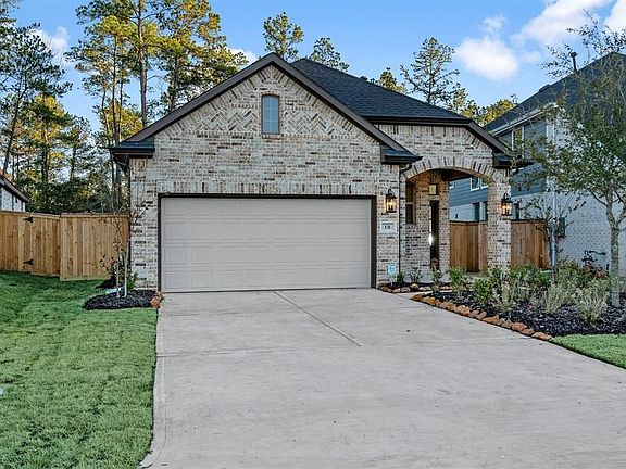 3rd image of 131 Lukewood Cir