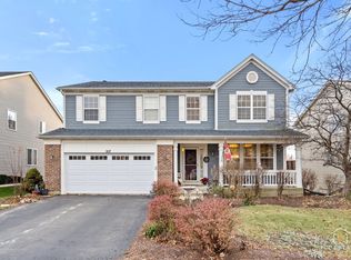 517 Waterford Ln, South Elgin, IL 60177