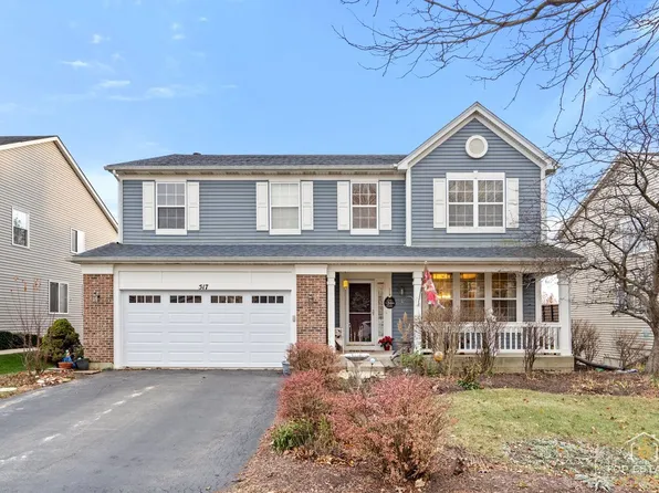 517 Waterford Ln, South Elgin, IL 60177