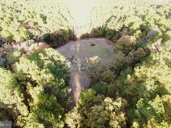 7240 Stevens St, Snow Hill, MD 21863