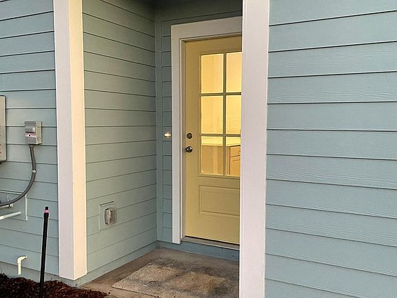 Lovely entrance through the front door