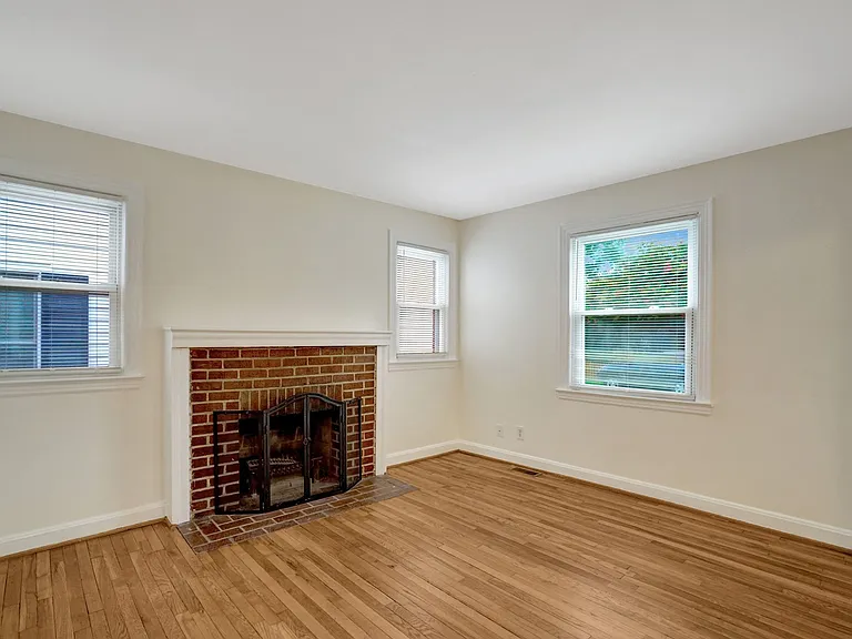510 E Windsor Ave — Photo 21