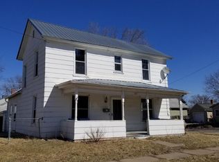 207 E Hempstead Ave, Fairfield, IA 52556