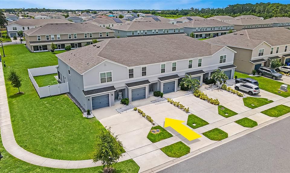 1st image of 2917 FIELDWOOD CIRCLE