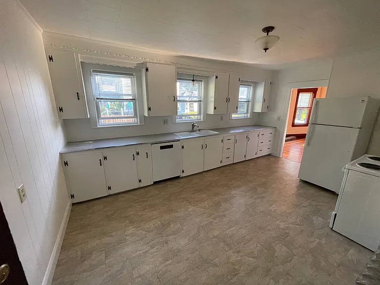 42 Emmons St #42 — Photo 9