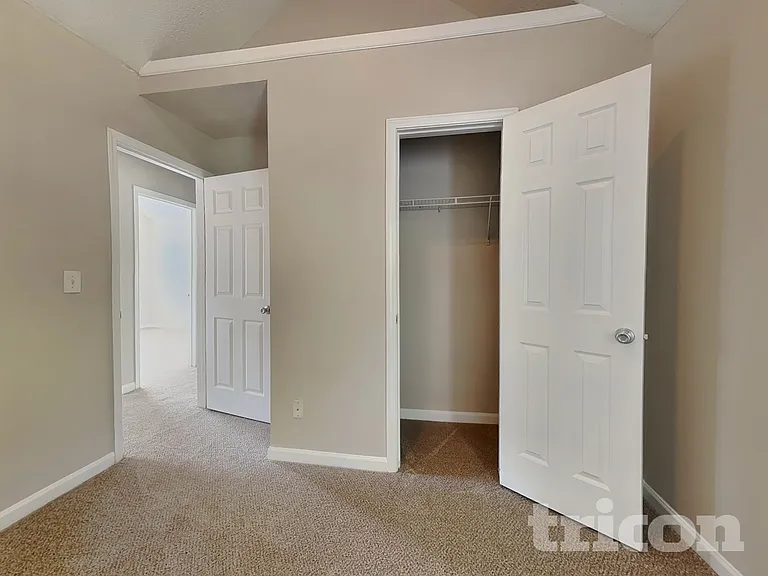 205 Oak Terrace Dr — Photo 12