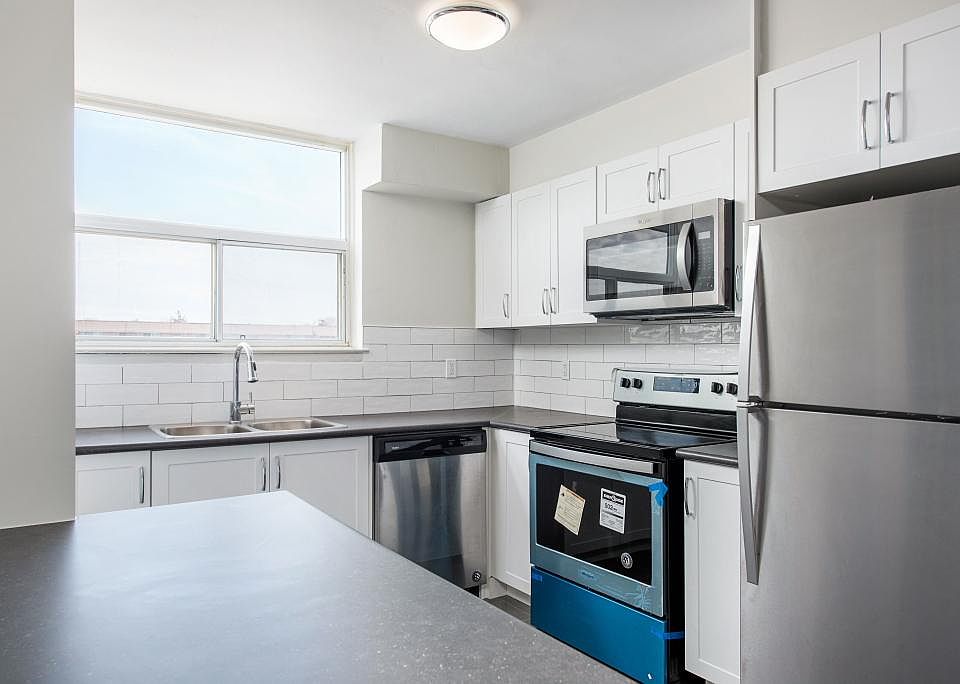 1st image of 3480 Havenwood Dr #202