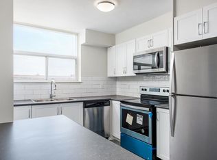 3480 Havenwood Dr #202, Mississauga, ON L4X2M8