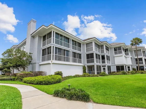 1903 Bay Road #206, Vero Beach, FL 32963