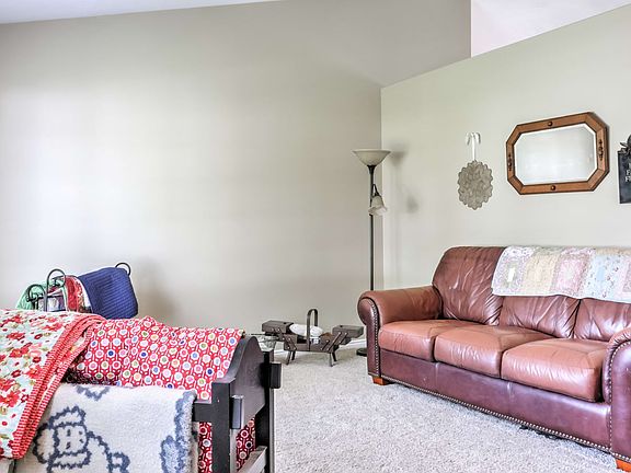 5th image of 9498 S Morywood Ln