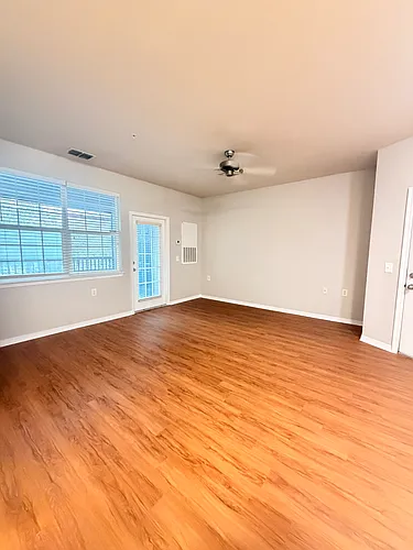 1429 Villa Capri Cir #201 Photo 1