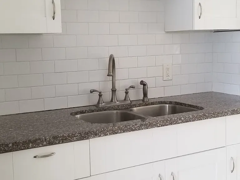 6300 SW 21st St — Photo 12