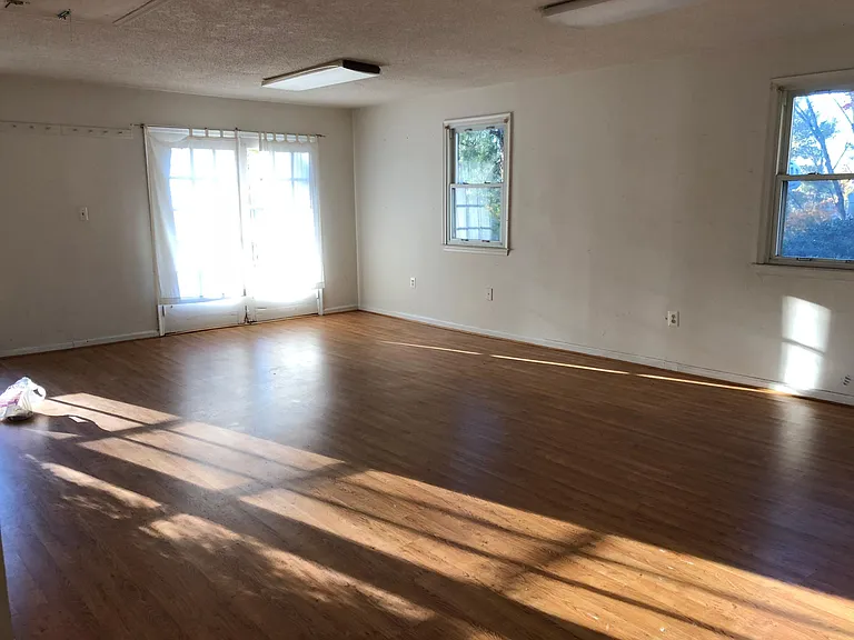 6221 Garretson St — Photo 23