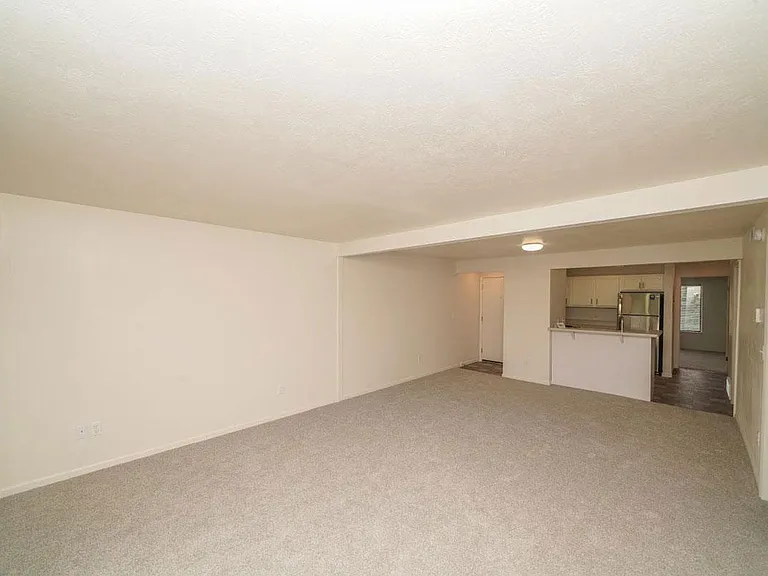Arbor Lakes Apartments — Photo 55