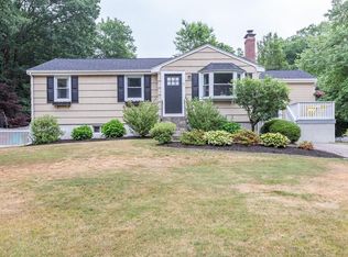 5 Richard Ln, Franklin, MA 02038