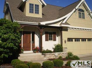 17529 N Fruitport Rd, Spring Lake, MI 49456