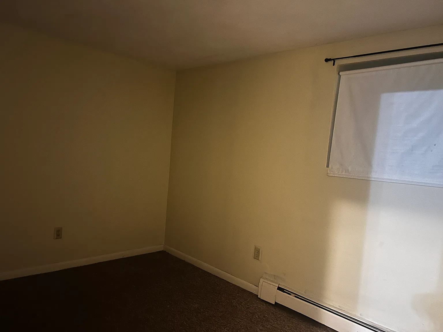 900 Governors Dr — Photo 2