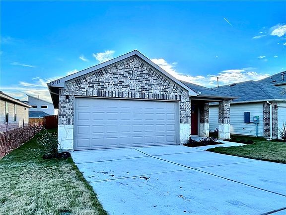 2nd image of 2917 Maryanne Ln