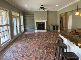 6114 W Laurel Hill Ln, Rogers, AR 72758