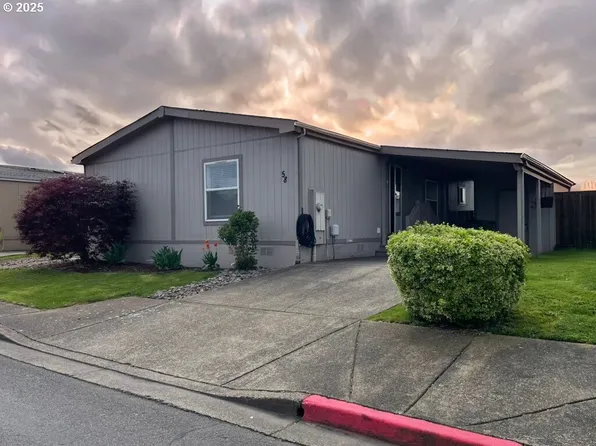 1000 S McKern Ct #58, Newberg, OR 97132