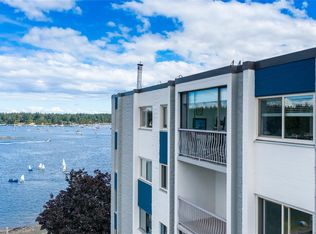 33 Mount Benson St #804, Nanaimo, BC V9S 5L2