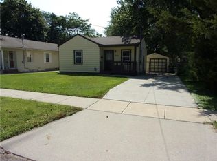 2713 Lyon St, Des Moines, IA 50317