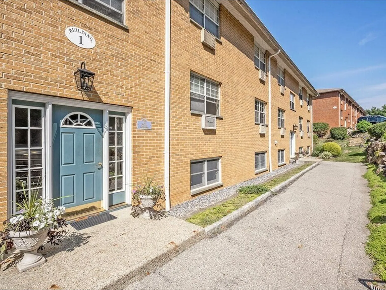 Parkside Apartments at Croton On Hudson — Photo 1