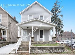 315 Hogadone Ave SW, Grand Rapids, MI 49504