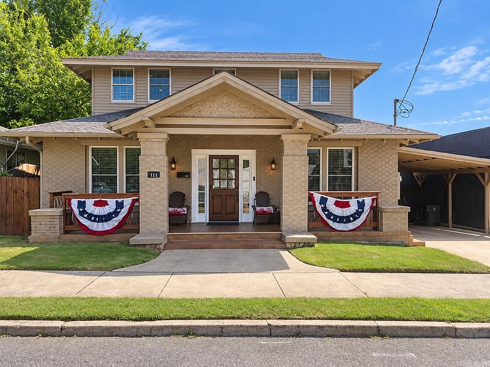 1st image of 104 Violet St