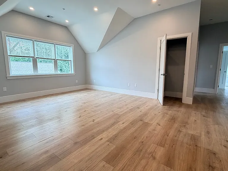 11 Holton St #15 — Photo 4