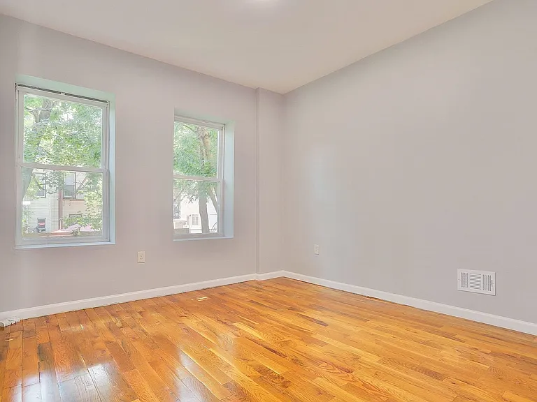 236 Van Horne St #1B — Photo 11