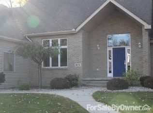 815 Frost Dr, Bay City, MI 48706