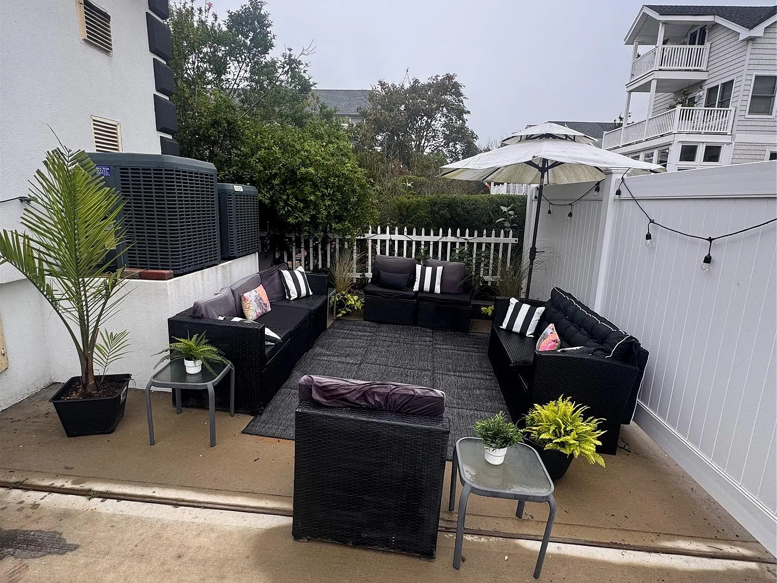 3 bed, 2.0 bath, 1000 sqft, $3,900 — Photo 3