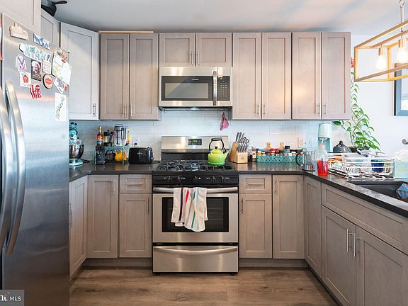 5th image of 415 W Berks St #3