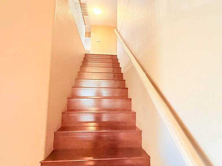 338 E Palomino Ct — Photo 6