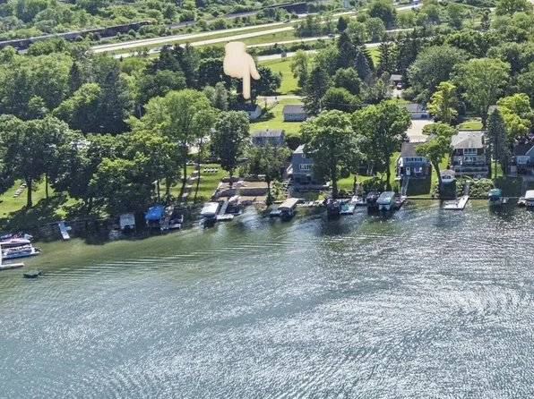W342N4868 Oak LANE, Nashotah, WI 53058