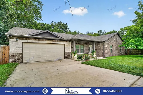 1310 Yale St Photo 1