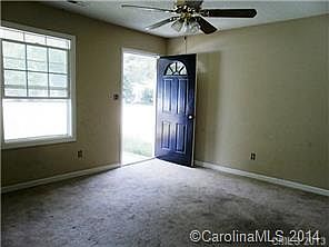 5th image of 115 W Lee Ave