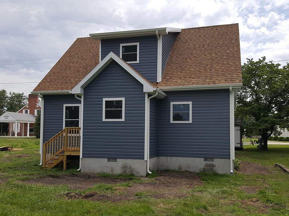 2nd image of 7460 Main St