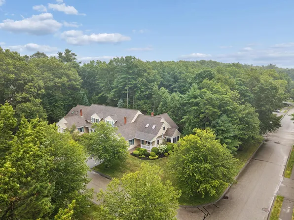 5 Sterling Drive #1, Kennebunk, ME 04043