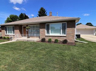 1422 Willmor St, Racine, WI 53402