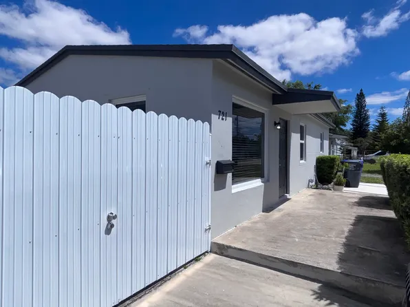 721 N 68th Way #1A, Hollywood, FL 33024