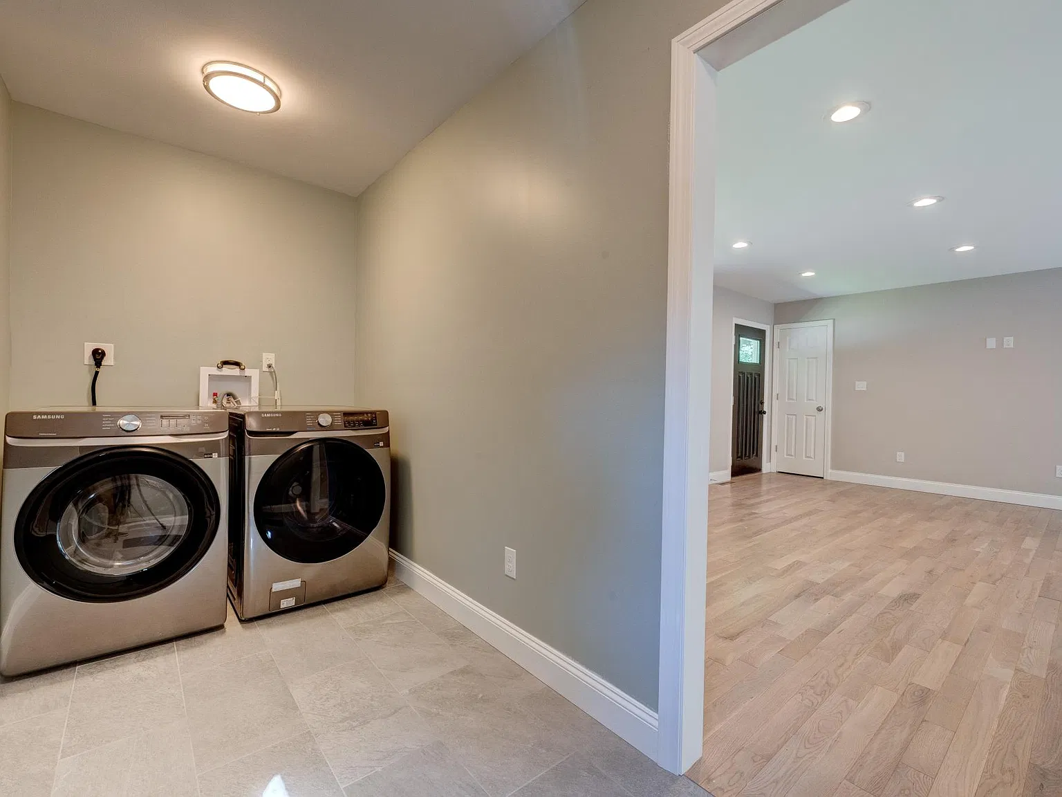 4 bed, 2000 sqft, $5,500 — Photo 2