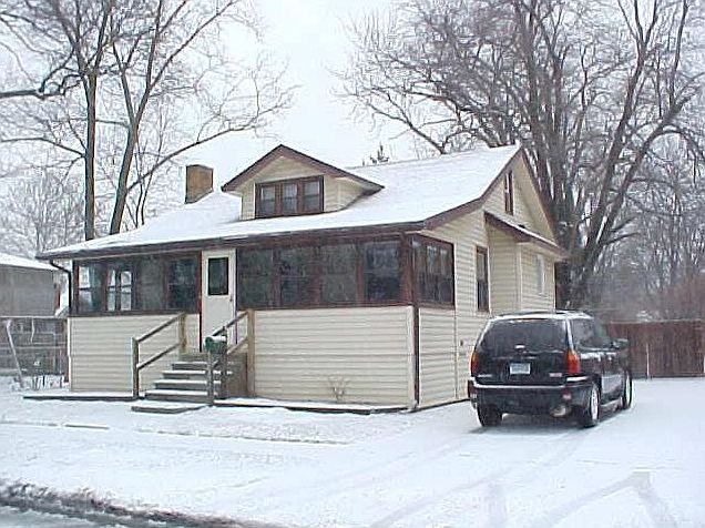 1st image of 820 Louis Ave