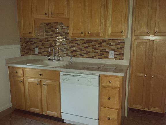 3rd image of 110 Claremont Ave